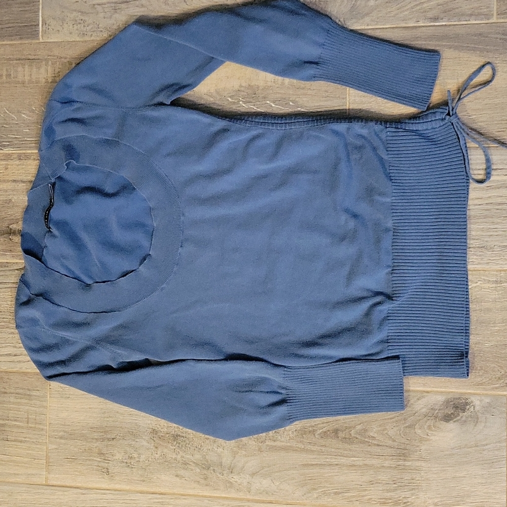 GUC sweater